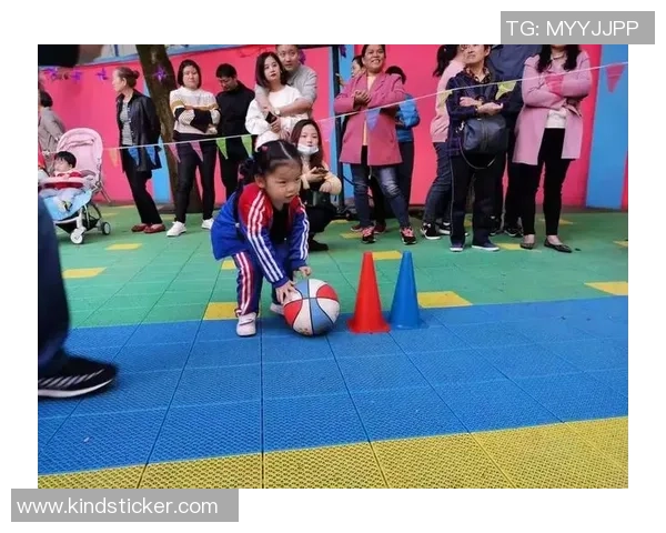 足球小猪运球大赛开启小朋友们快来一起参与欢乐竞技吧